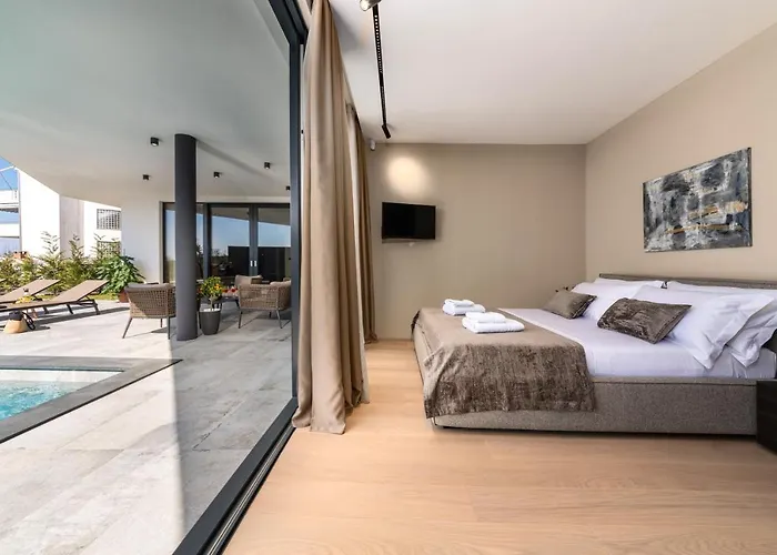 Luxury Aruna 빌라 풀라