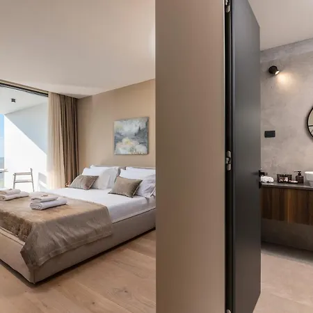 Luxury Aruna * Póla